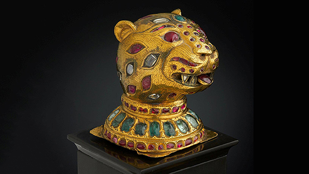 1790年頃の作品であるティプ·スルタンの王座からの虎の頭部像